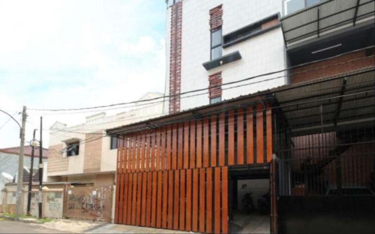 Kamar Keluarga Duri Kosambi Ξενοδοχείο Τζακάρτα Εξωτερικό φωτογραφία