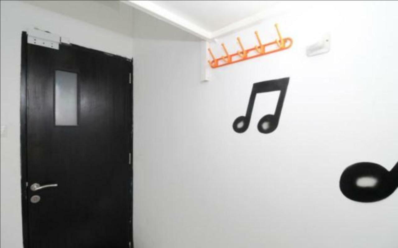 Kamar Keluarga Duri Kosambi Ξενοδοχείο Τζακάρτα Εξωτερικό φωτογραφία