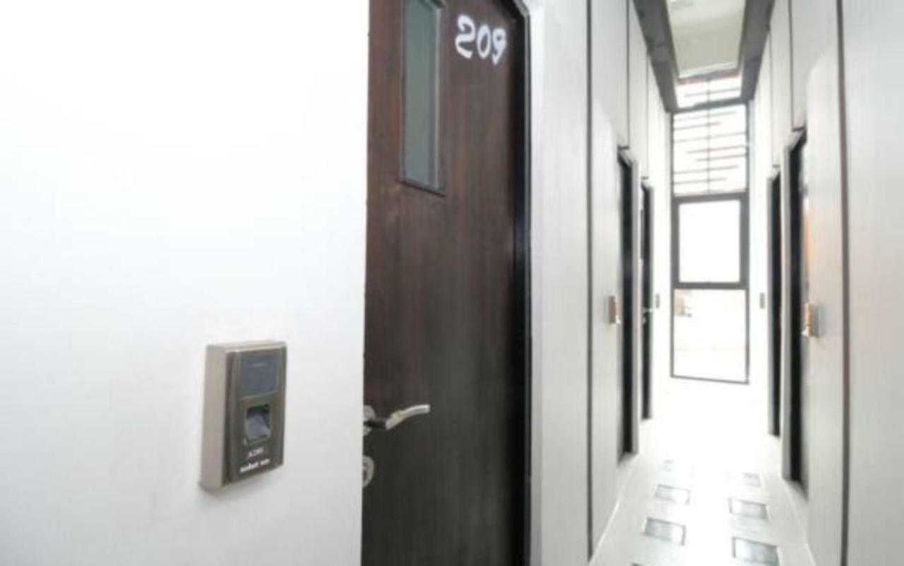 Kamar Keluarga Duri Kosambi Ξενοδοχείο Τζακάρτα Εξωτερικό φωτογραφία